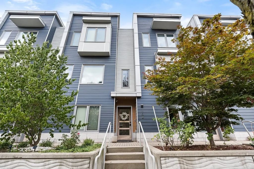 104 Liverpool St #104, Boston