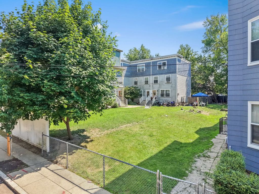 34 Cobden St, Boston