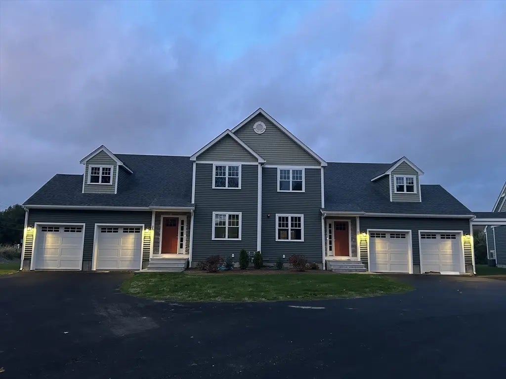 2b Oak Street #2b, Norton