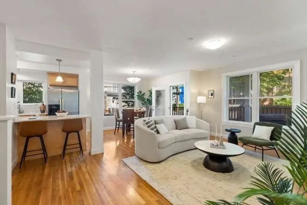 181 Cedar St #2, Somerville