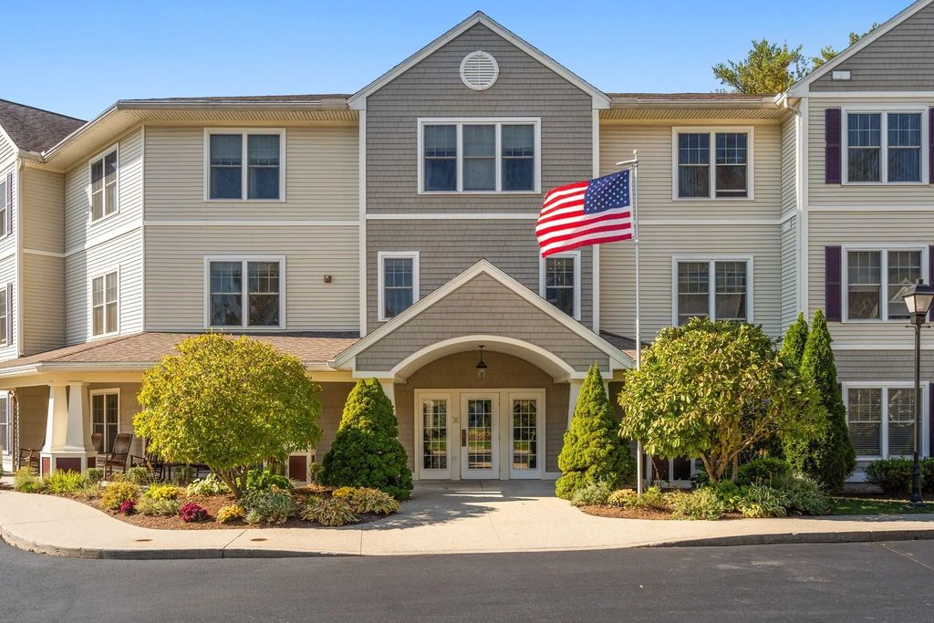 7 Crescent Way #312, Sturbridge