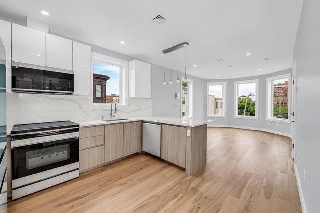 181 Maverick #ph, Boston