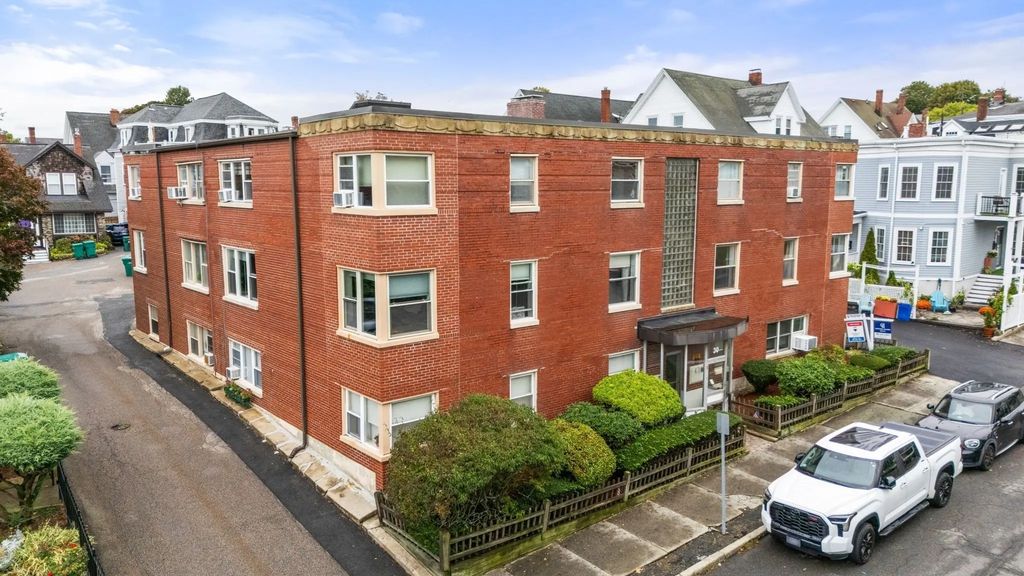 30 Ocean Street #4, Lynn