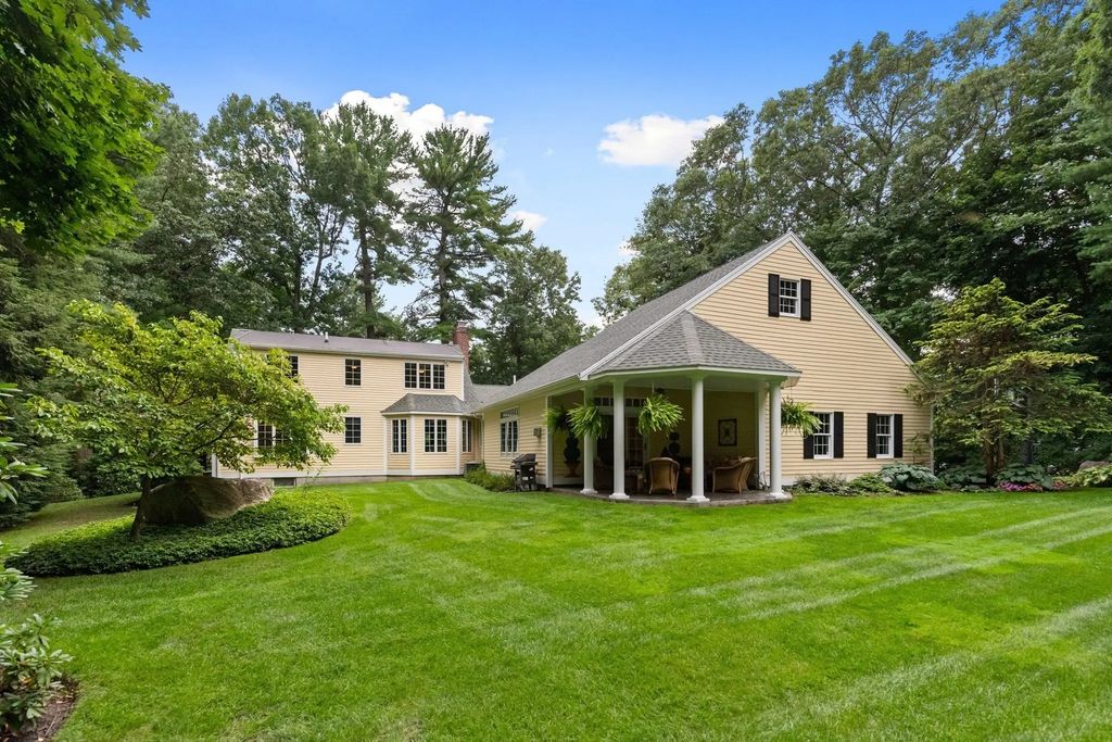 22 Westover Drive, Lynnfield
