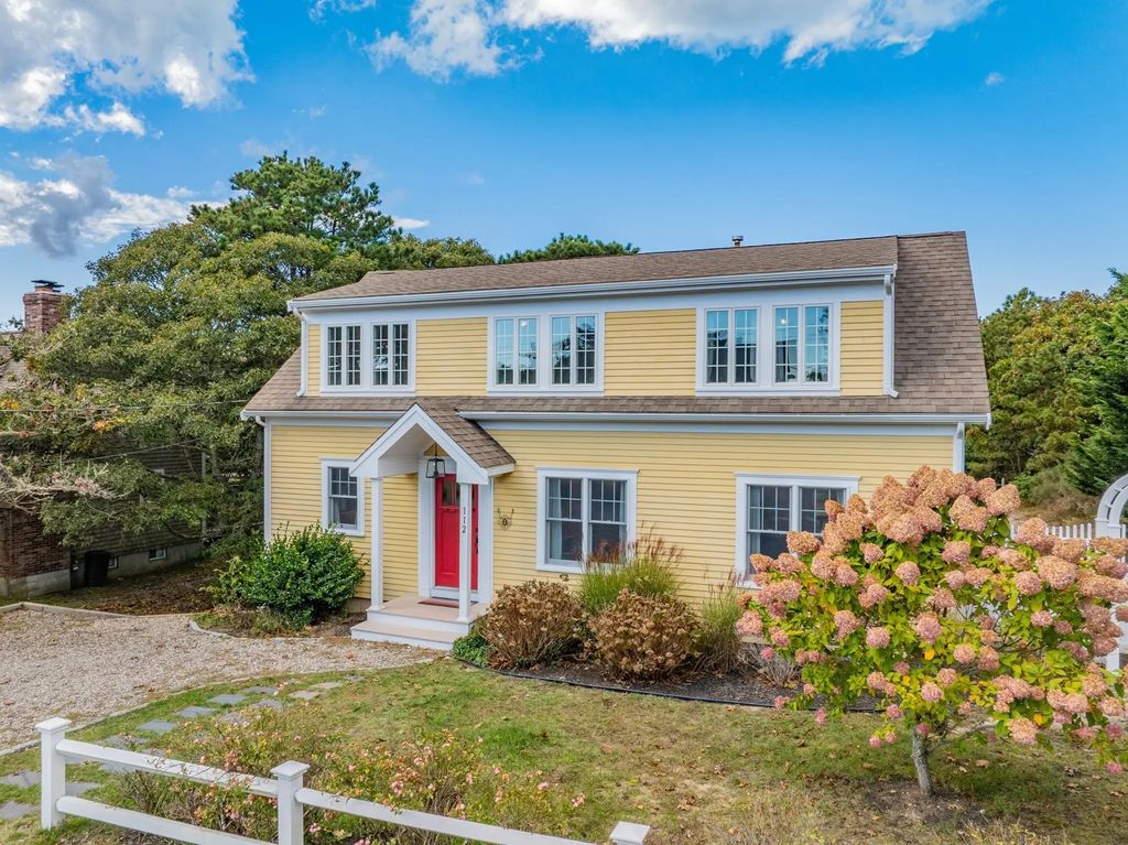 112 Soundview, Chatham