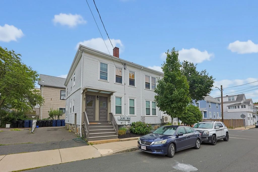 20 Hancock St #3, Salem