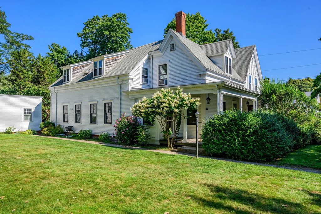 340 Main St #1, Barnstable