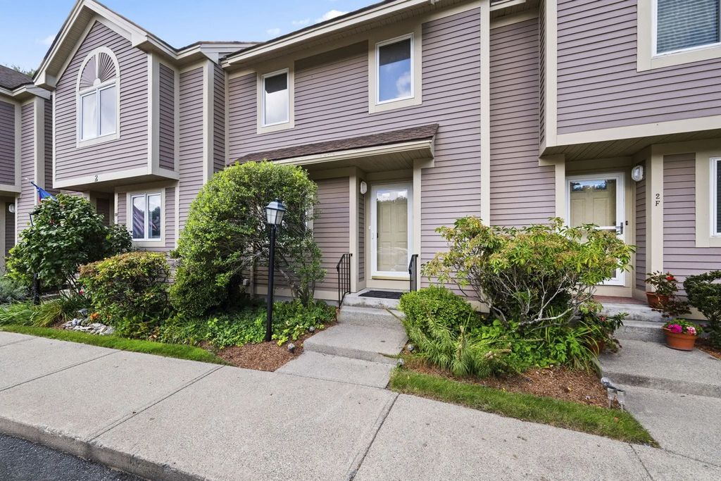 55 Littleton Road #2e, Ayer