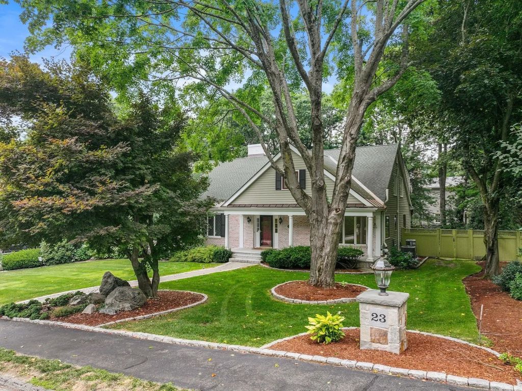 23 Bellevue, Wellesley
