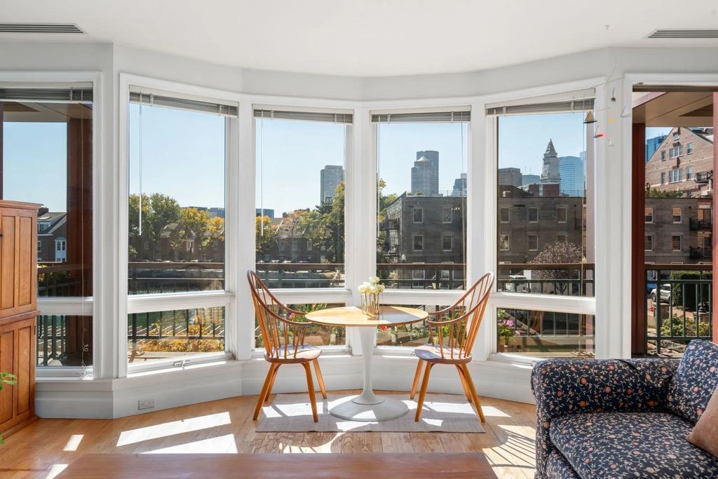 40 Battery St #202, Boston