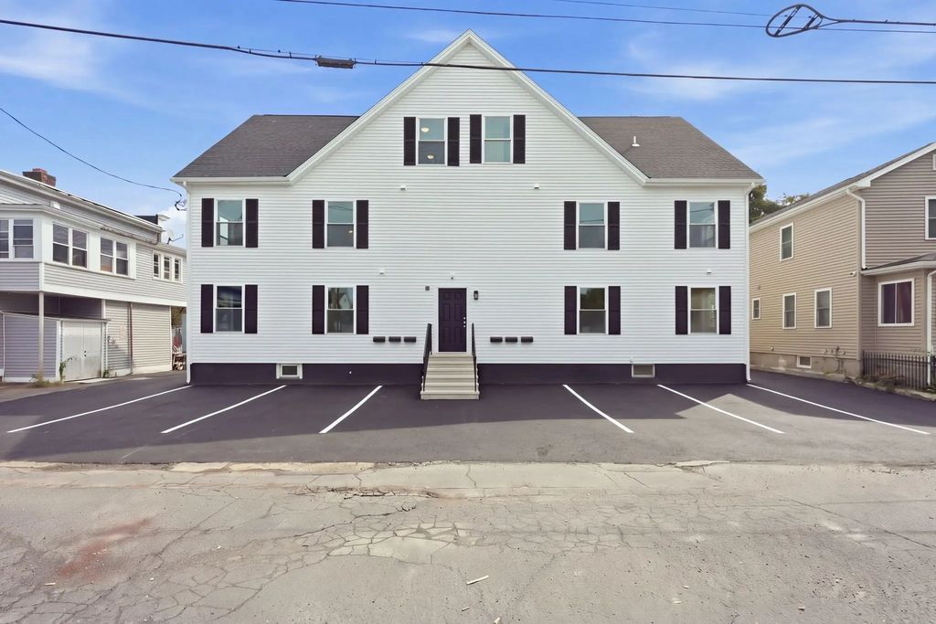 4 Phelps Ave, Westfield
