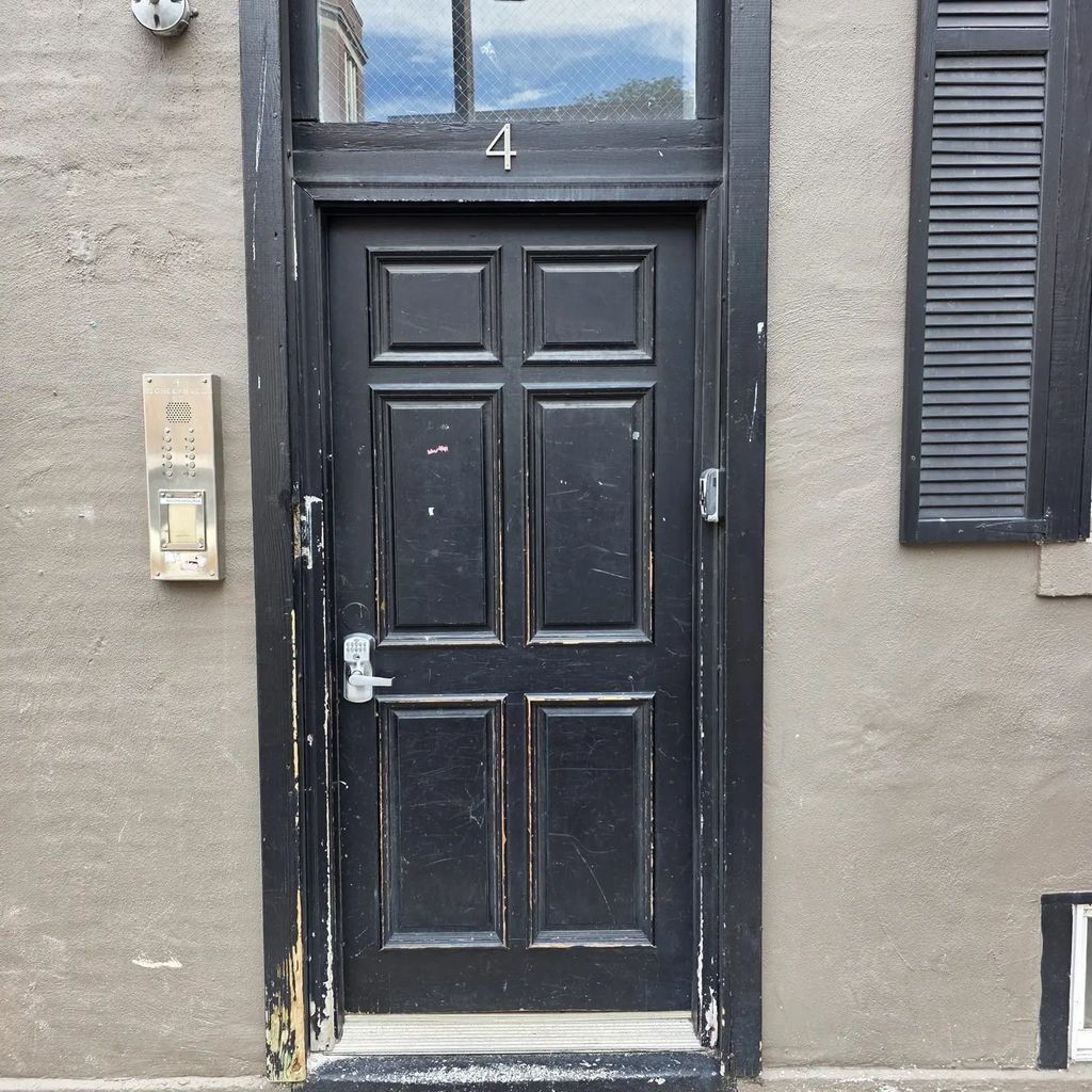 4 Michelangelo St #1, Boston