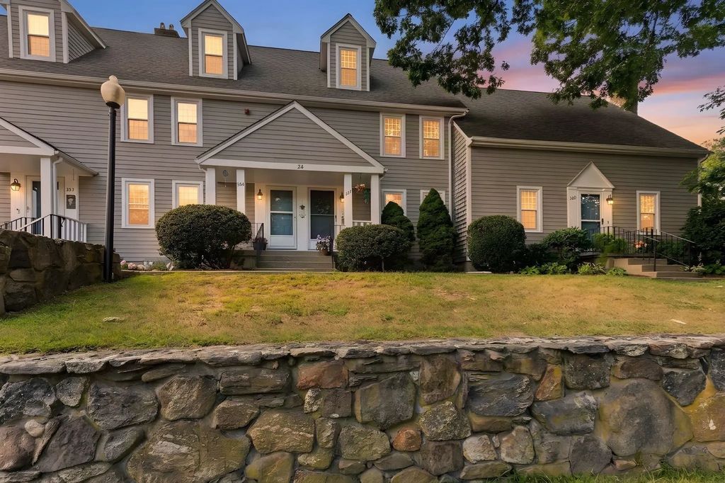 354 Twin Lakes Dr #354, Halifax