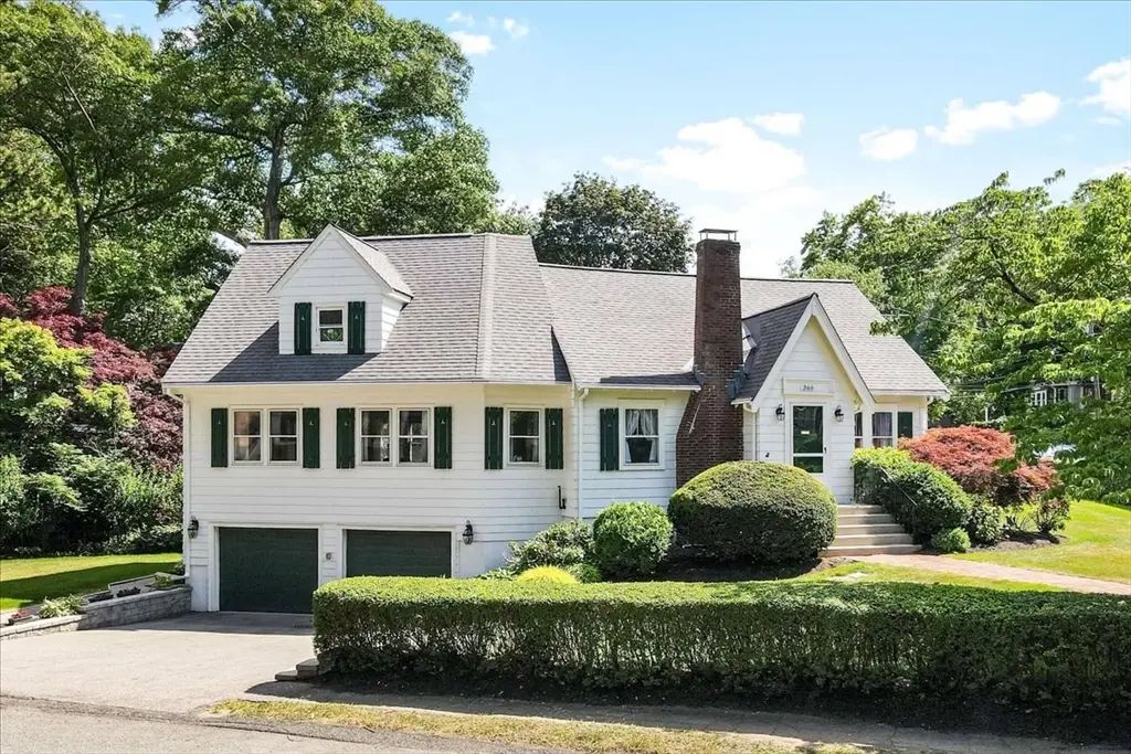 366 Warren St, Needham