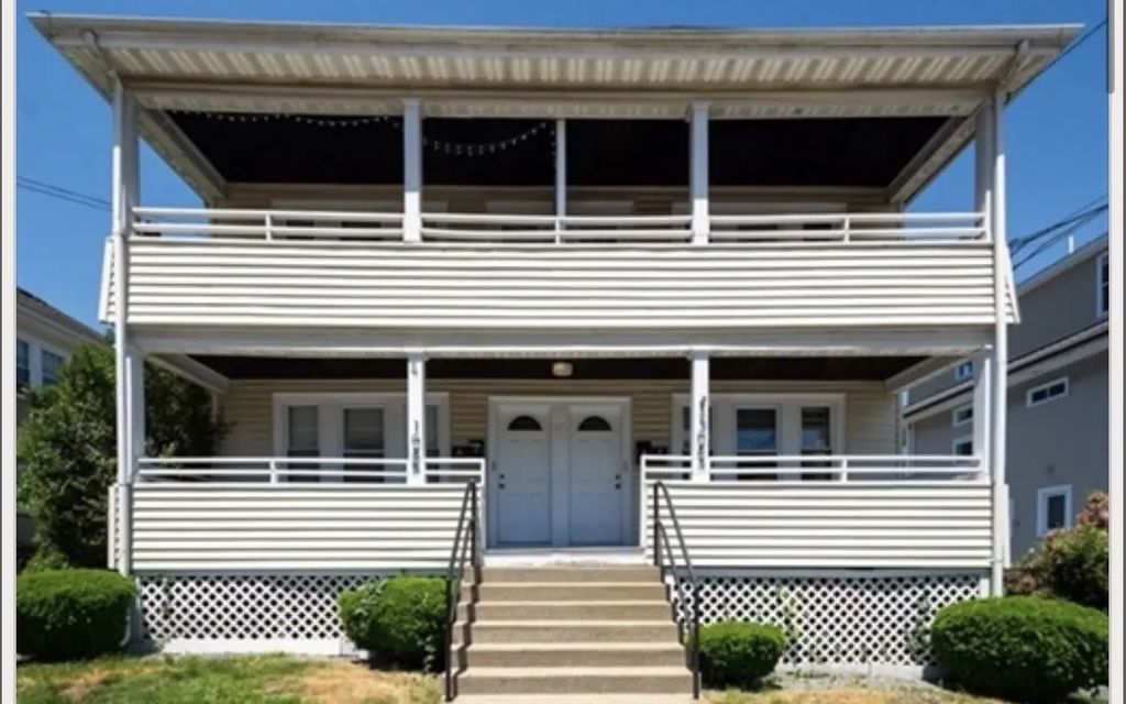 1085 Main St #1, Waltham