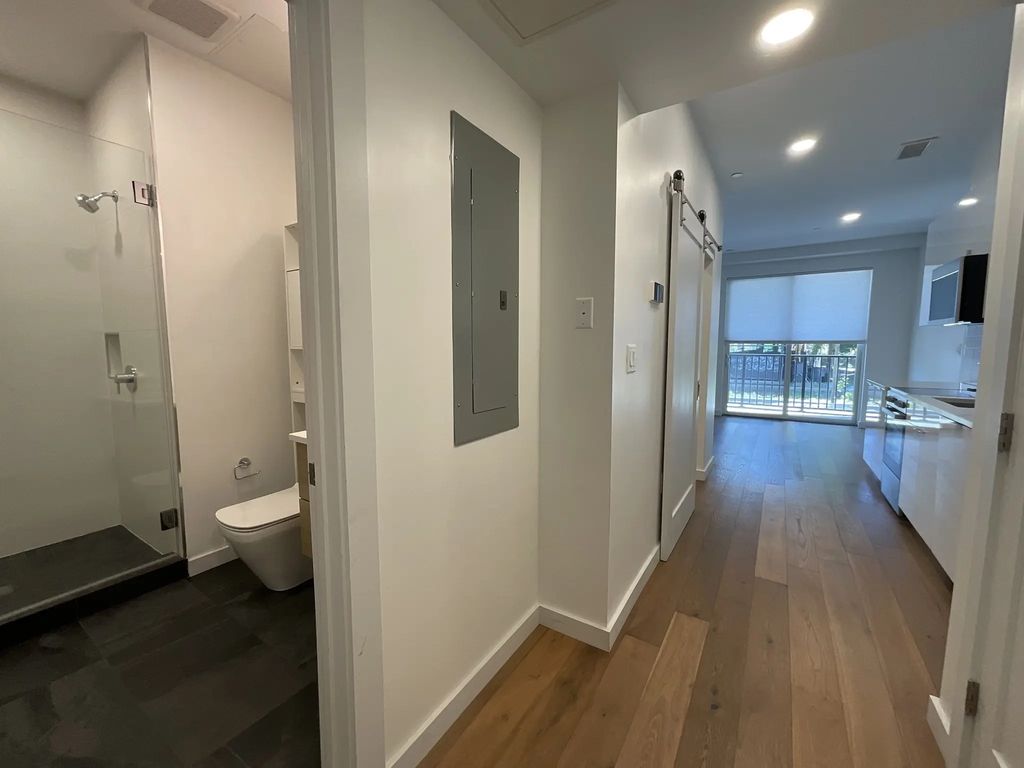 97 Elmwood #110, Cambridge