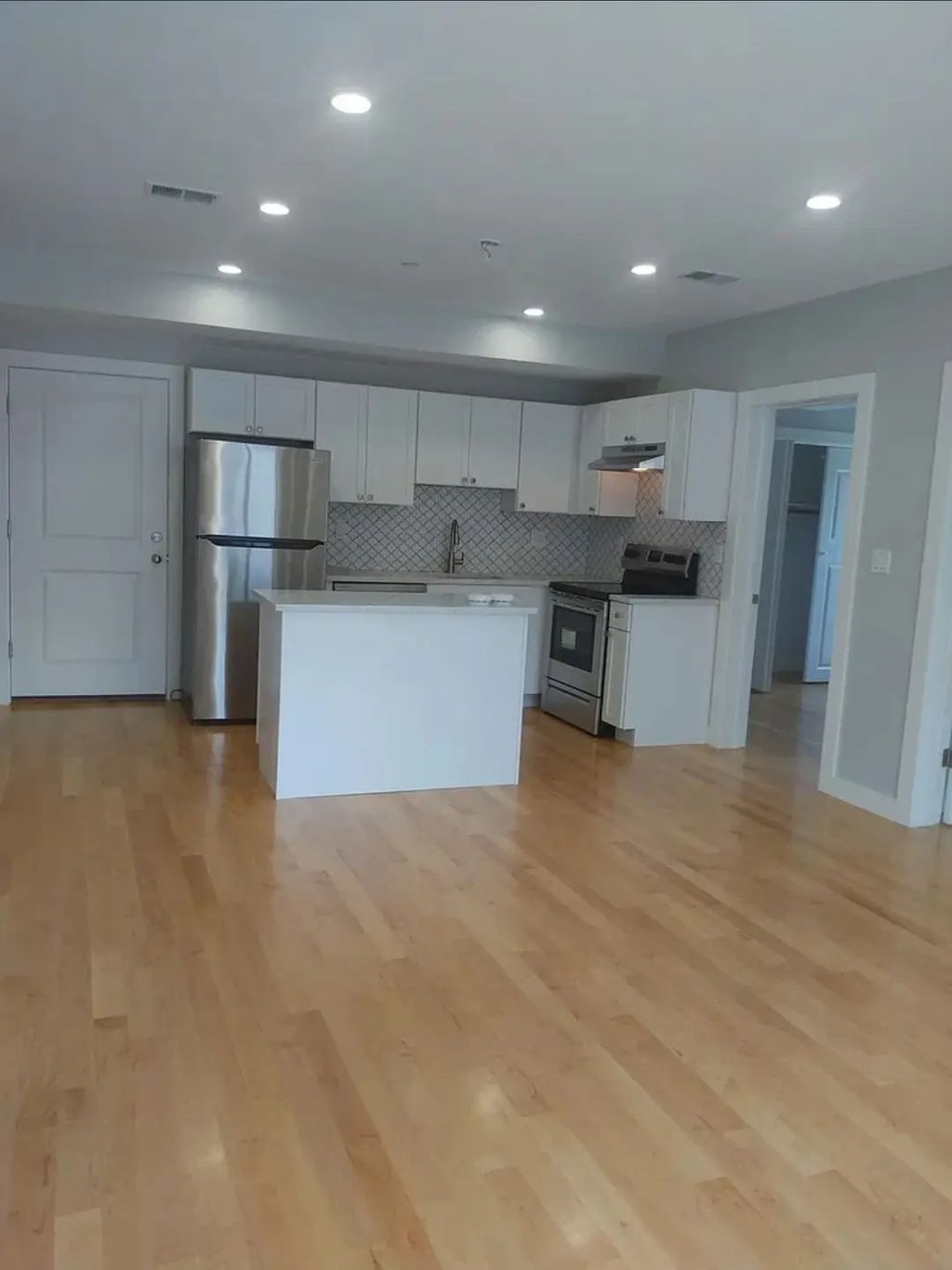 344 Salem St #1, Medford