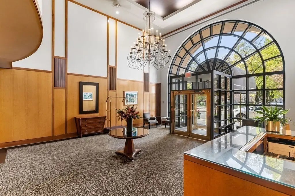 170 Tremont St #205, Boston