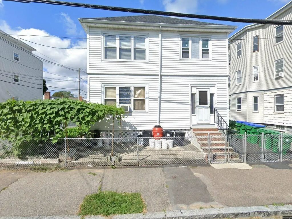 40 Almont St #2, Medford