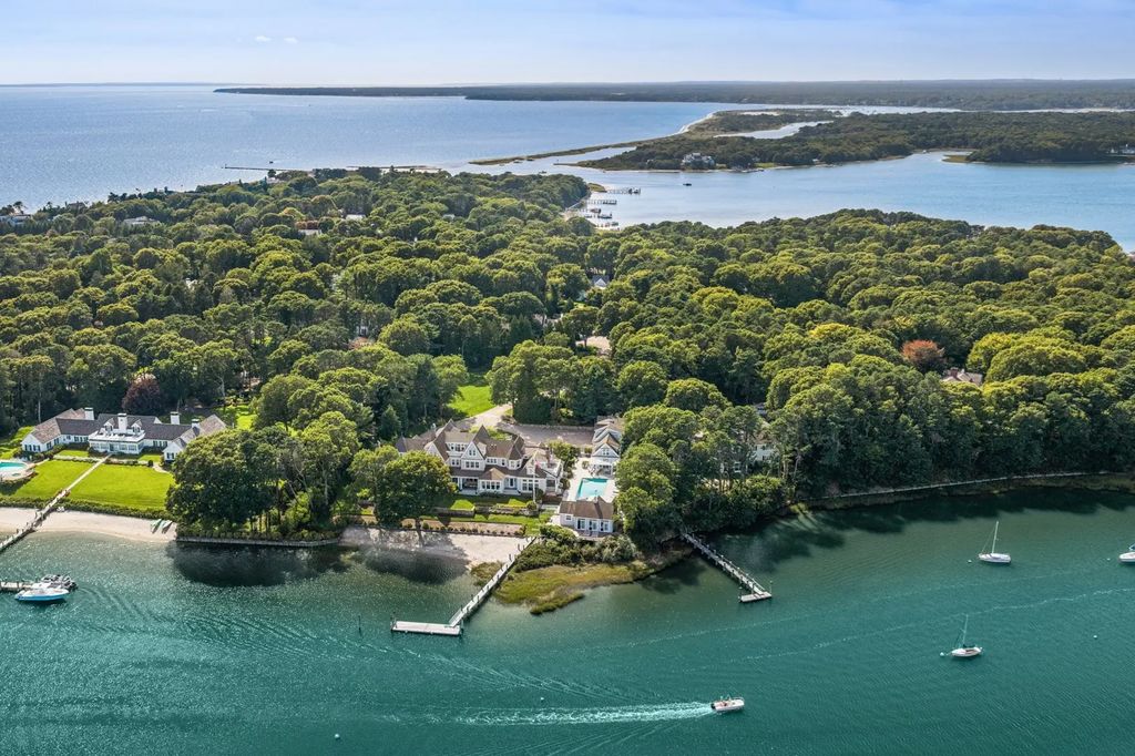 74 Garrison Ln, Barnstable