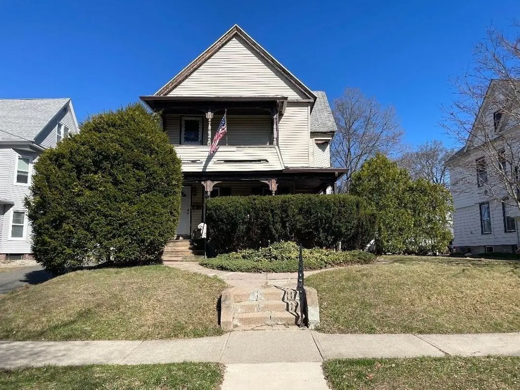 76 Nonotuck Street, Holyoke