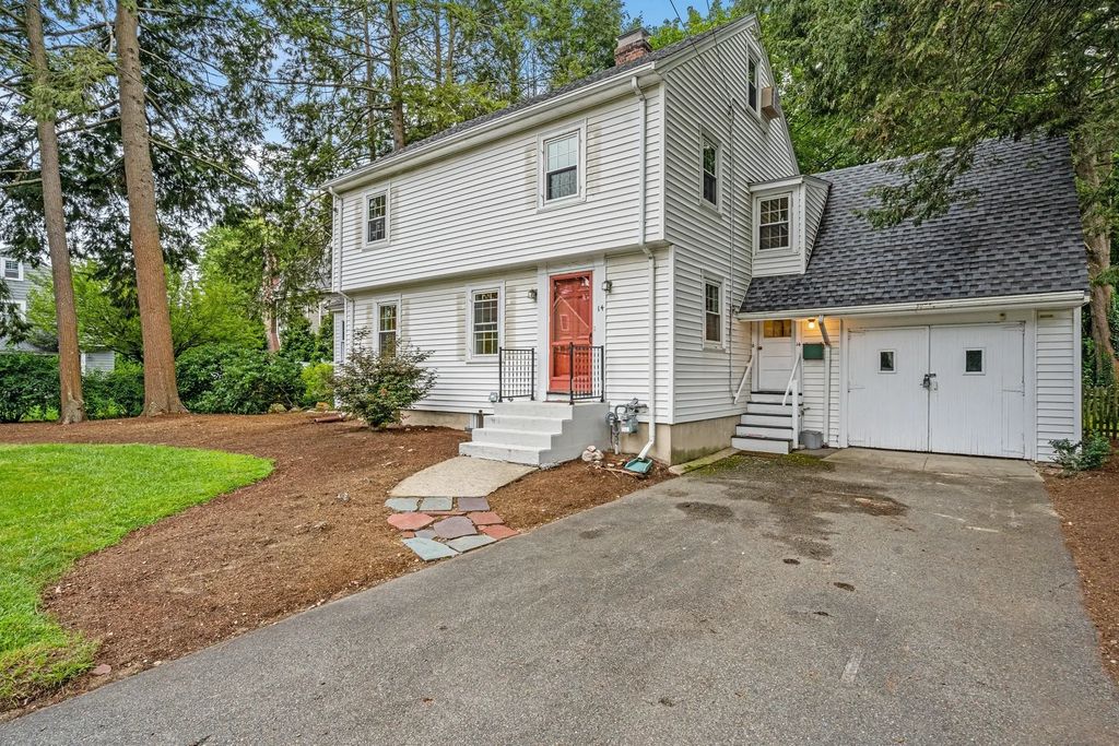 14 Gleason Rd, Lexington