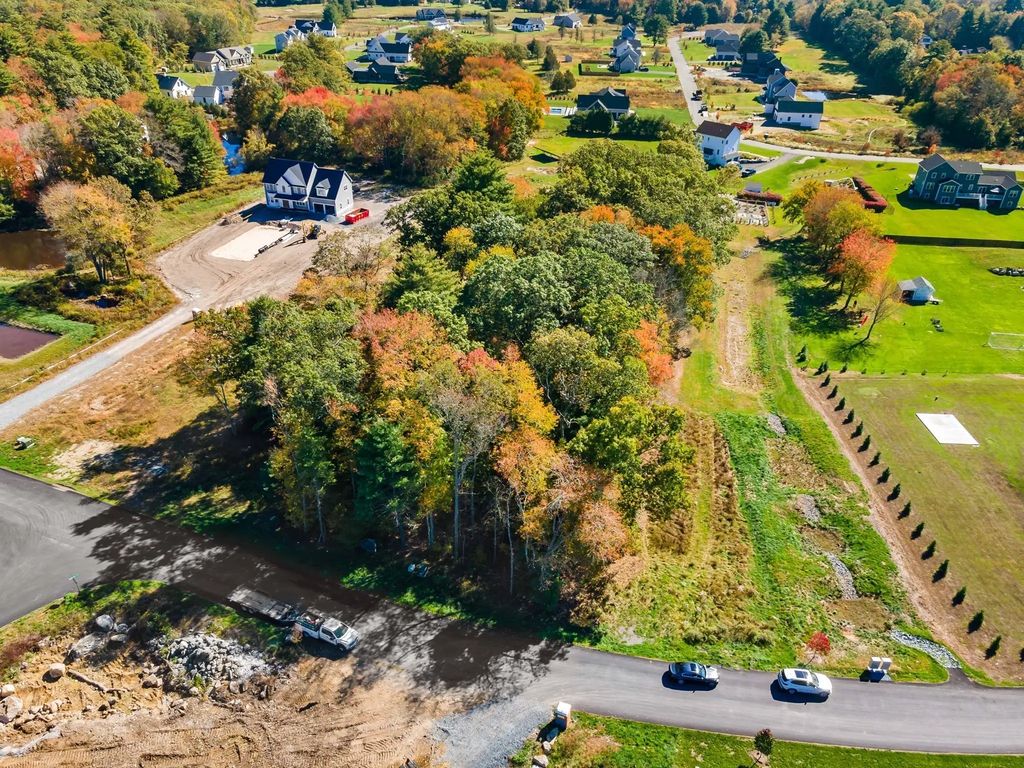 7 Ledge Hill Lane, Rehoboth