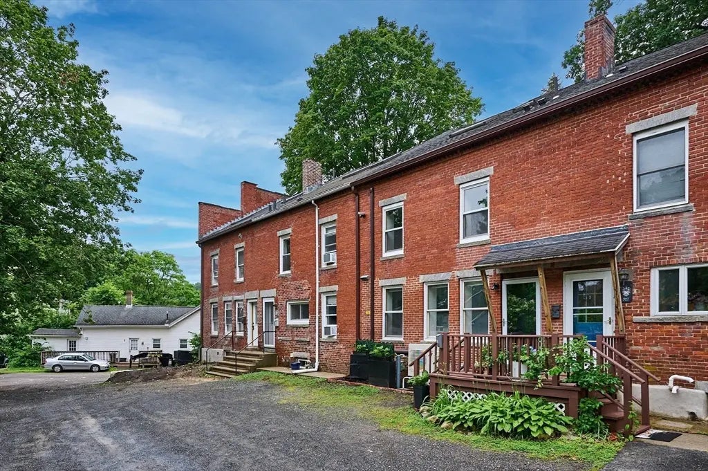 325 Riverside Drive #325, Northampton