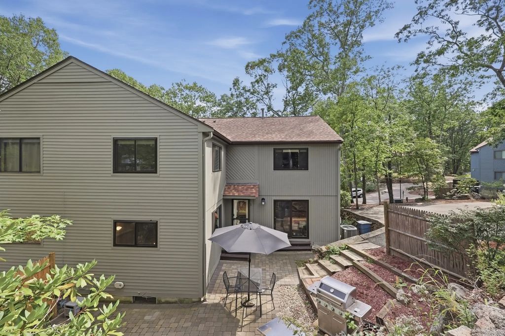 30 Mountain Gate Road #30, Ashland