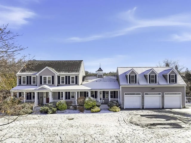 4 Donna Pass, Hopkinton