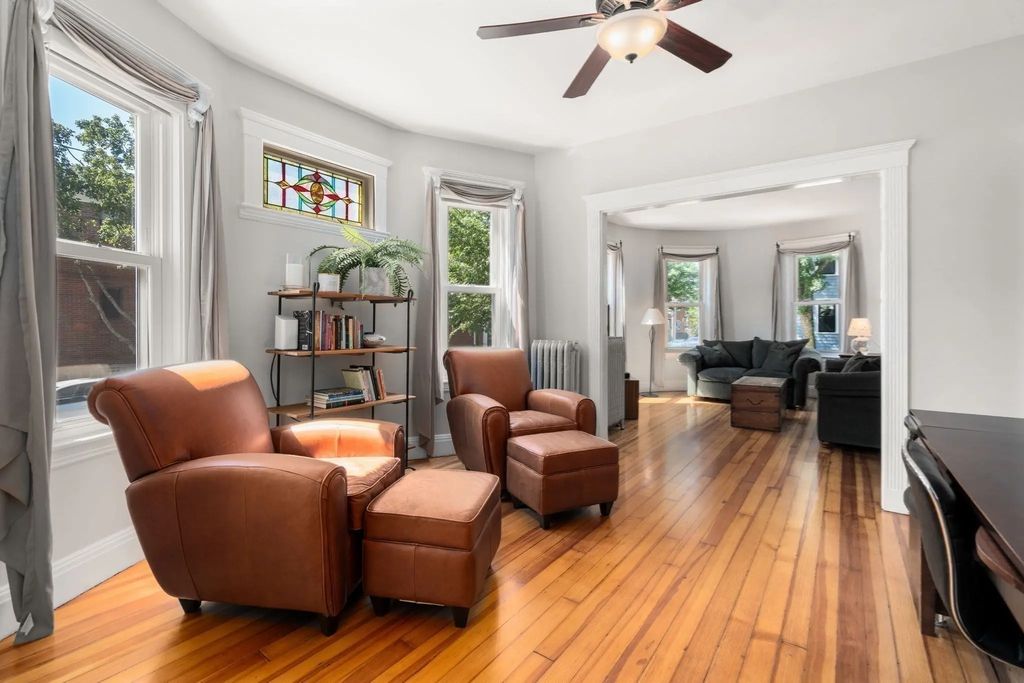 26 Hinckley St #1, Boston