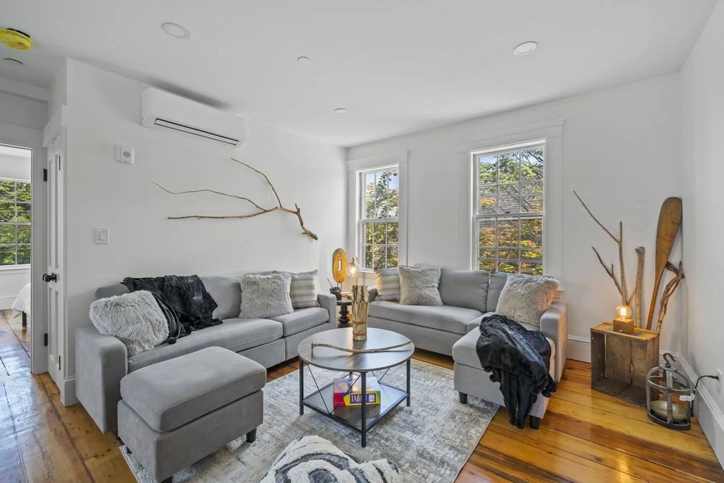 33 Broadway #2, Rockport