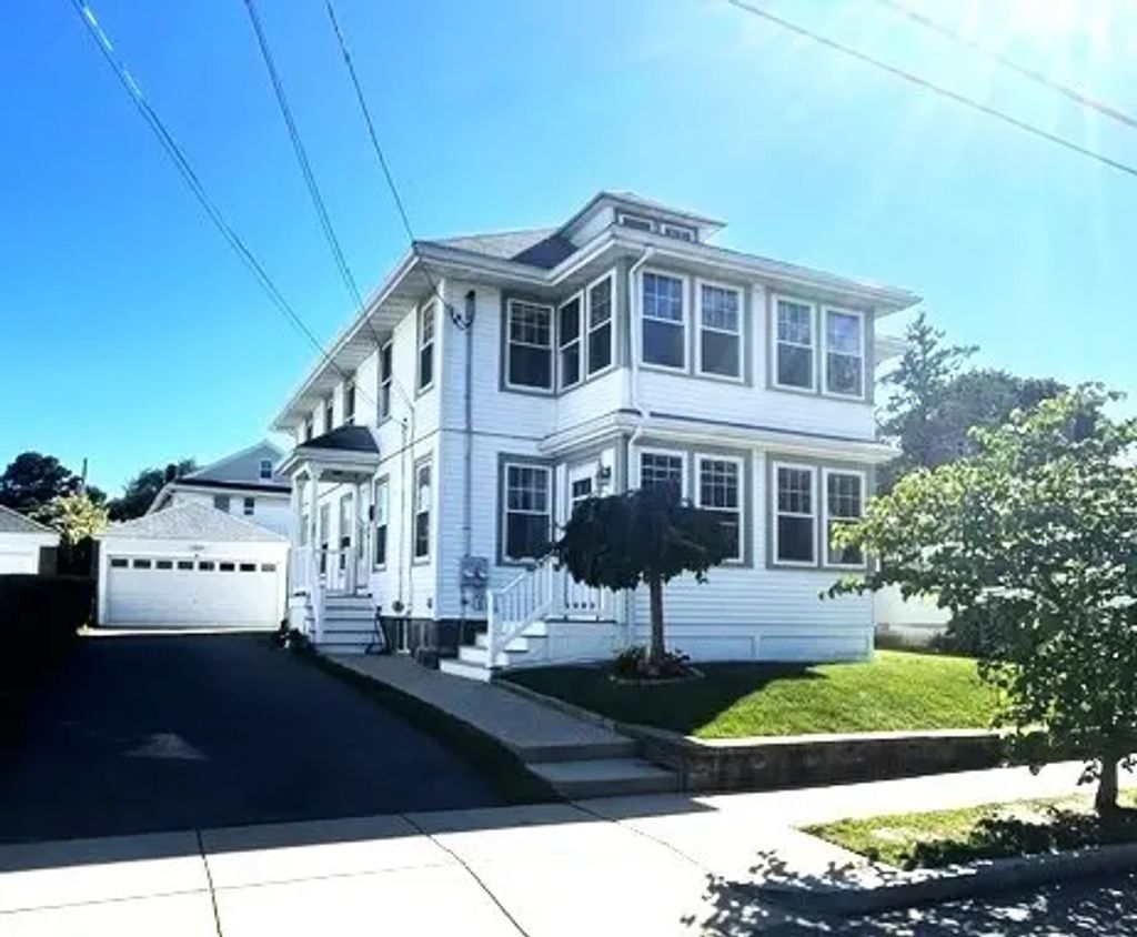19-21 Windsor Rd, Quincy