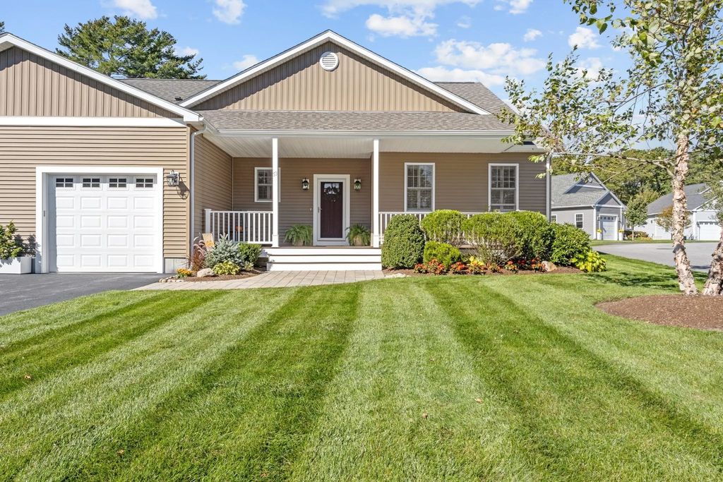 53 Bay Pointe Dr #53, Wareham