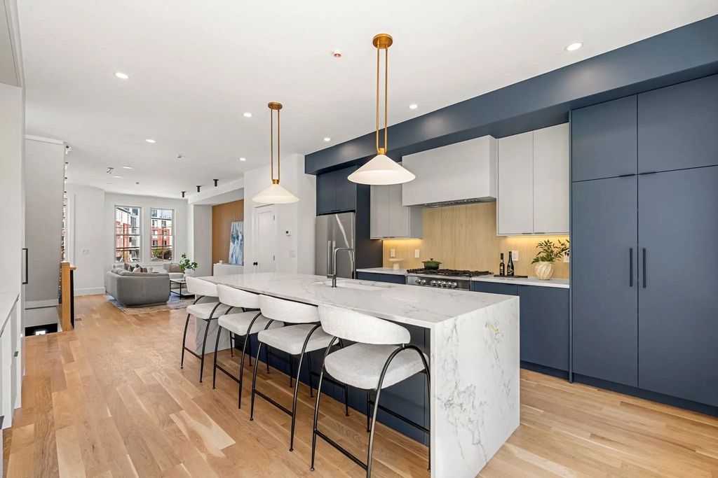 17 Lothrop St #17, Boston