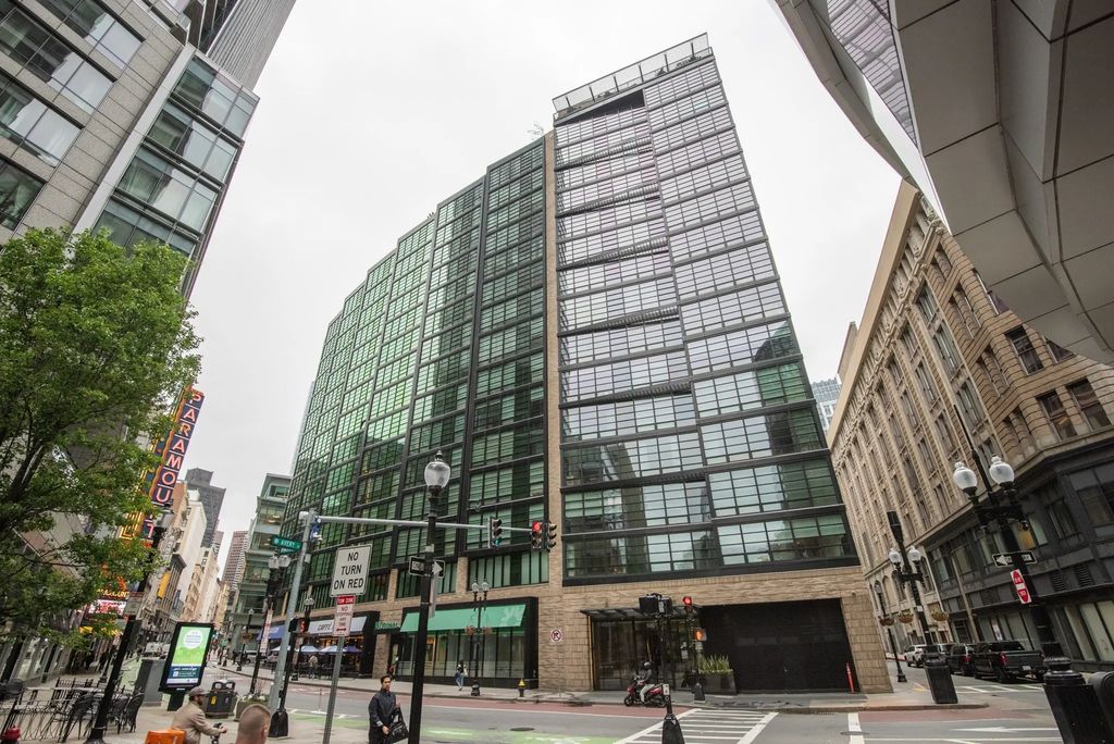 580 Washington St #6f, Boston