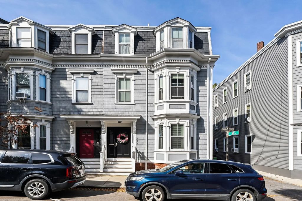 534 E 5th St #1, Boston
