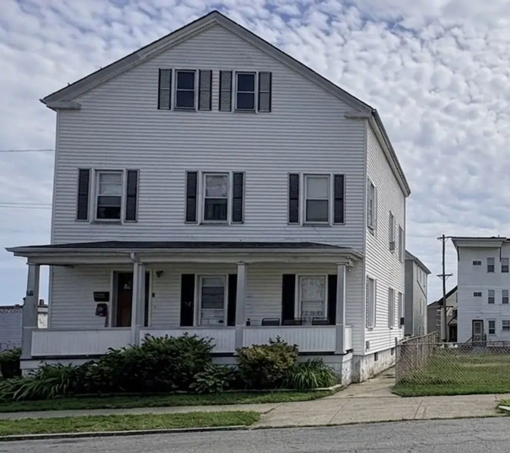 66 Whitman St, New Bedford