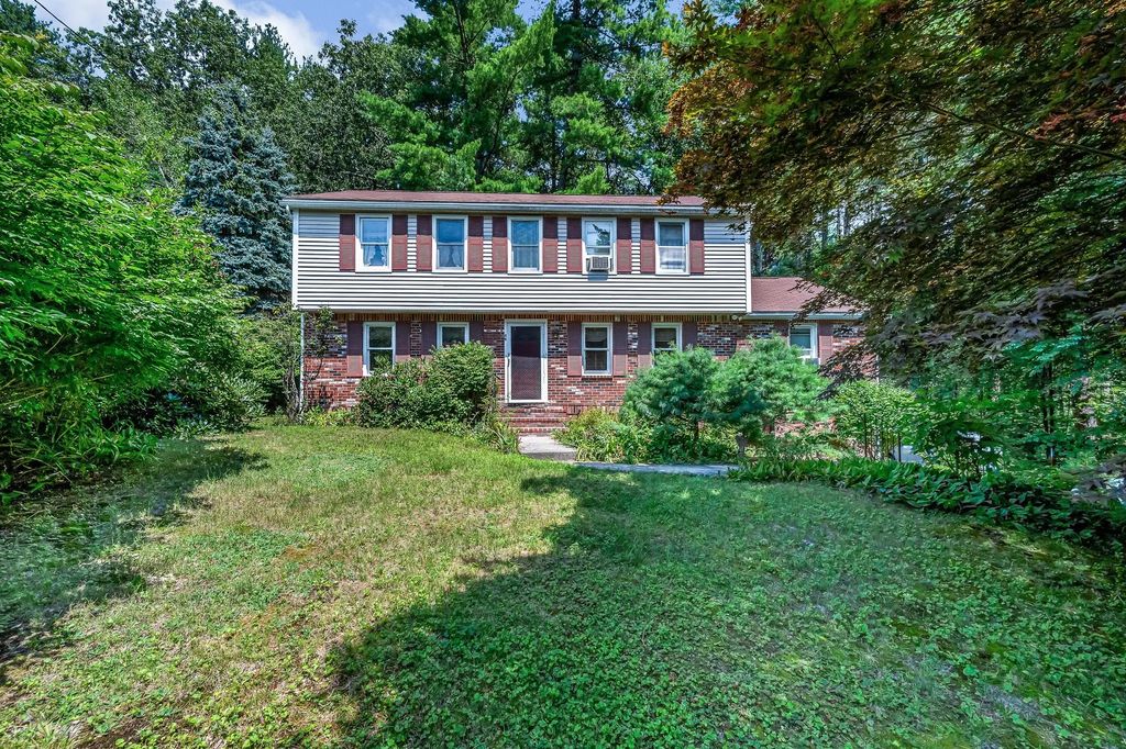 48 Cannington St, Lowell