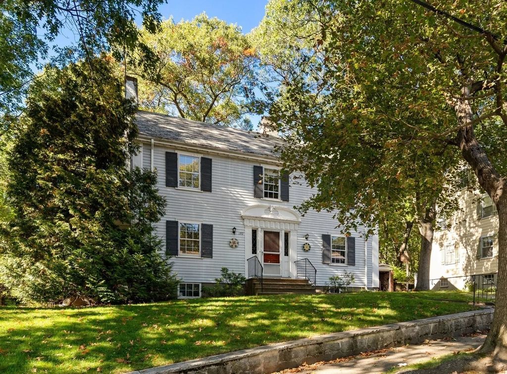 197 Jason St, Arlington