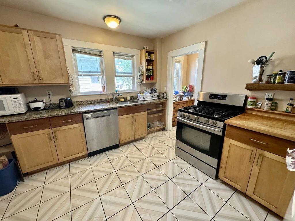 41 Westford St #2, Boston