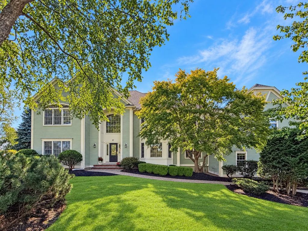 97 Windkist Farm Rd, North Andover