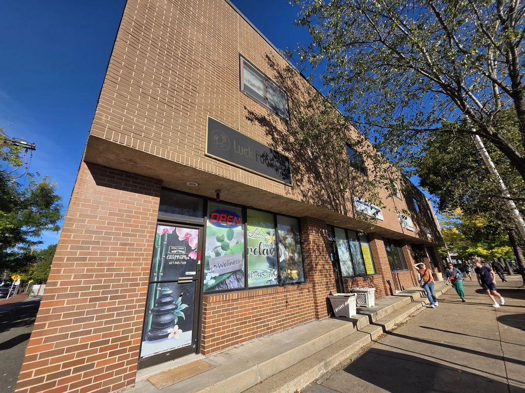 2285 Massachusetts Ave #101, Cambridge