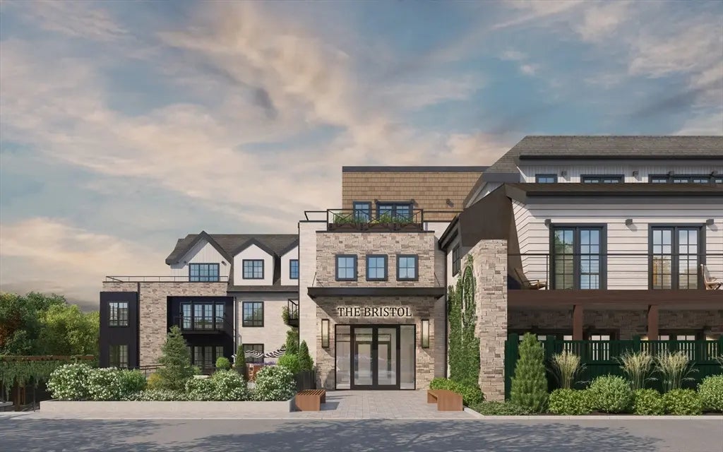 148 Weston Road #207, Wellesley