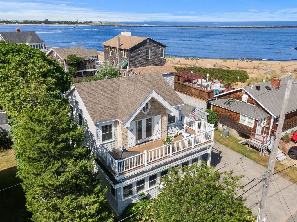 11 69th Street, Newburyport