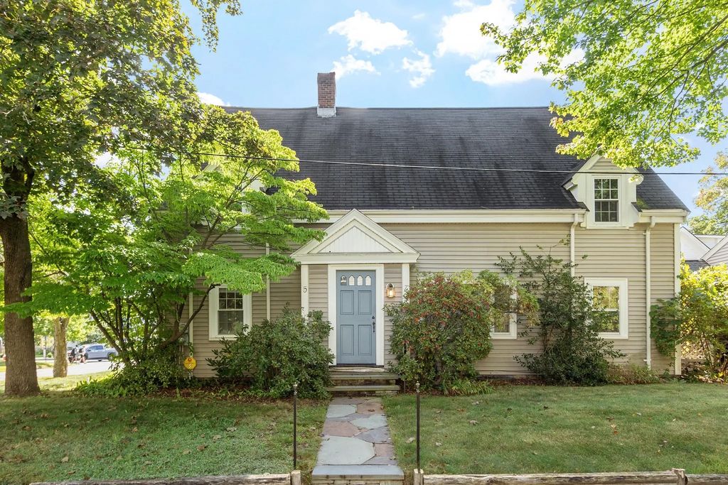 7 Thoreau Court #7, Concord