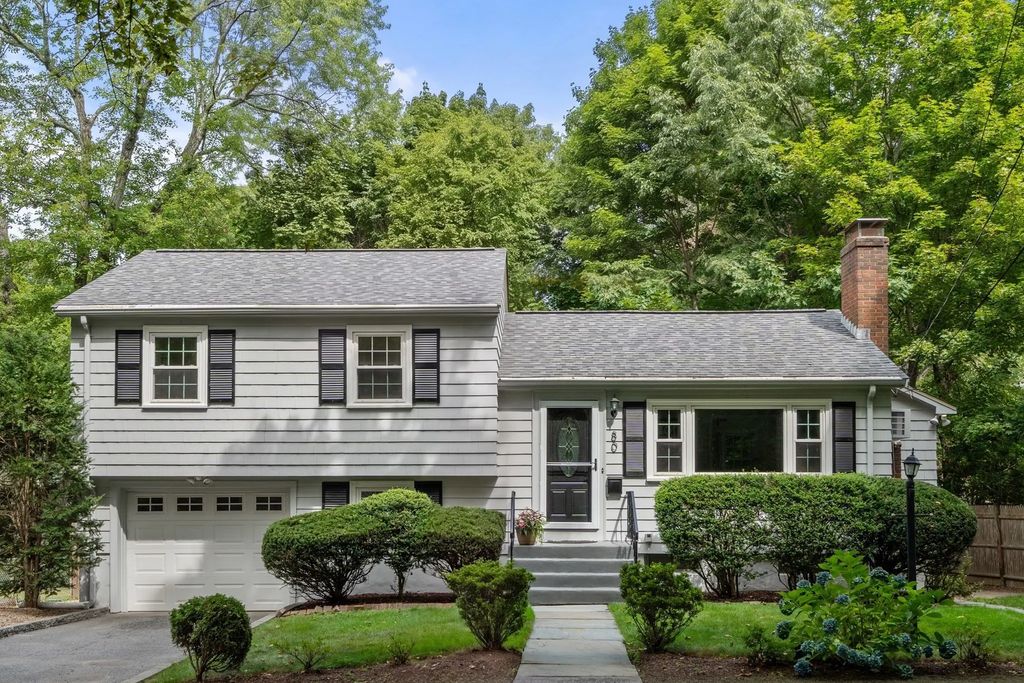 80 Wade Street, Newton