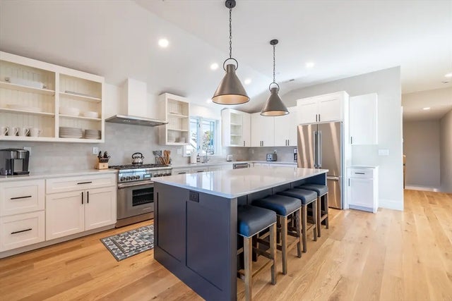 2 Punchard Ave #3, Andover