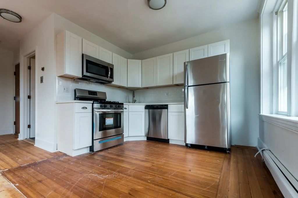376 Washington #8, Boston