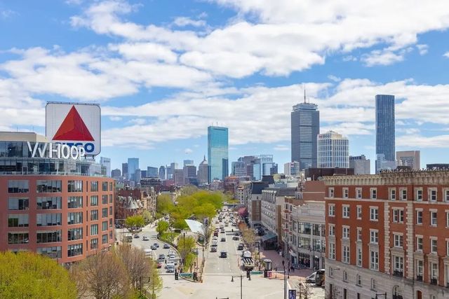 566 Commonwealth #801, Boston